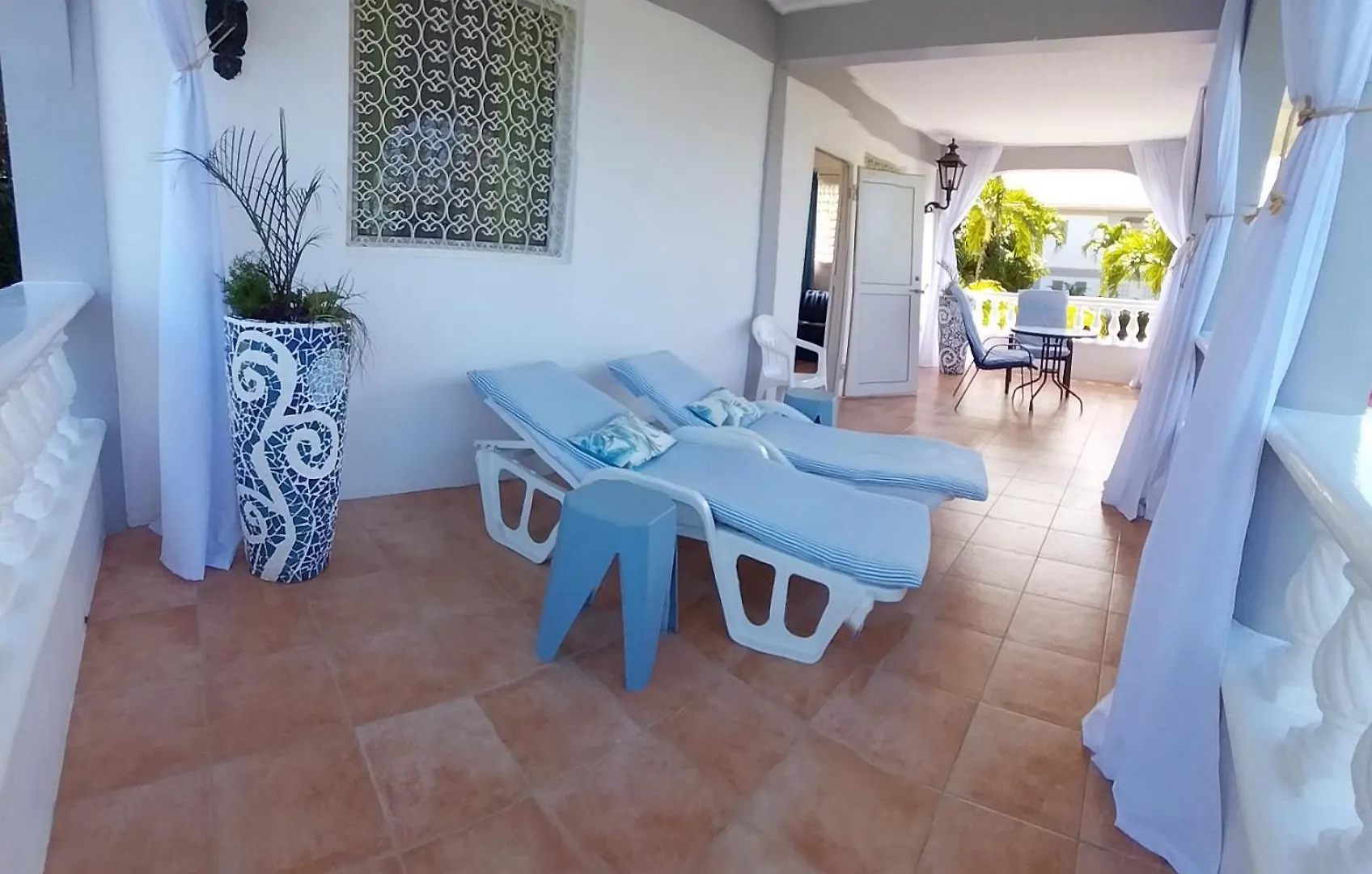 Caribbean Sea View Holiday Apartments Méro